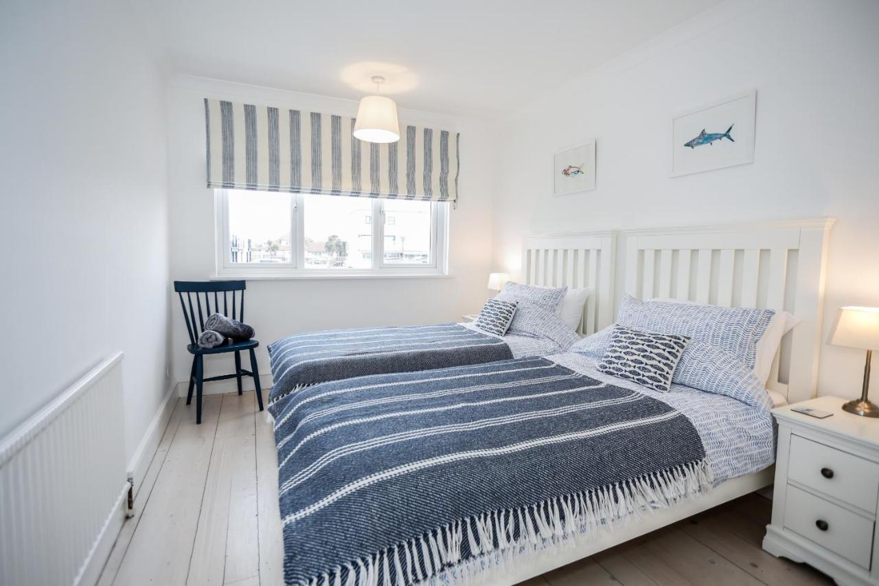 Hightide - Bracklesham Bay Apartment Chichester Exterior photo