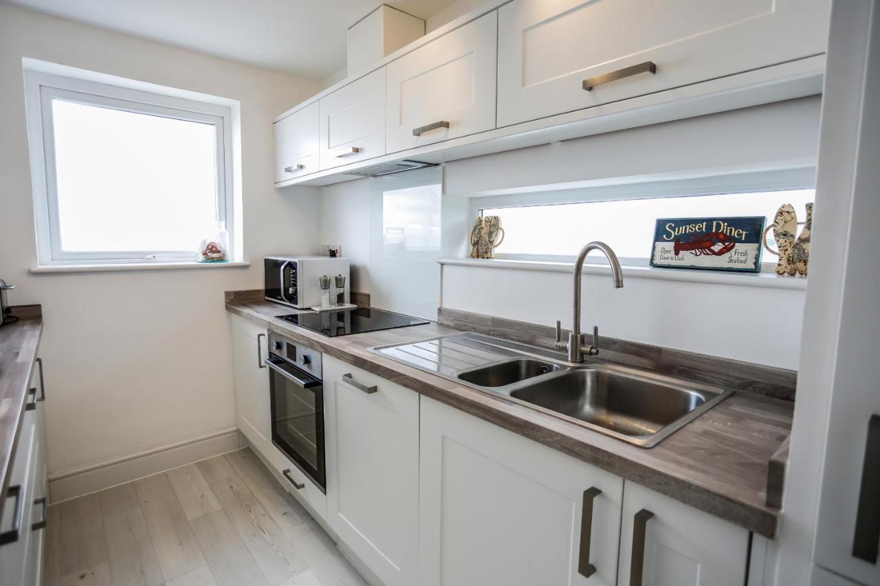 Hightide - Bracklesham Bay Apartment Chichester Exterior photo